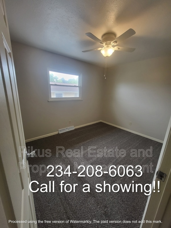 Building Photo - 3639 Albrecht Ave