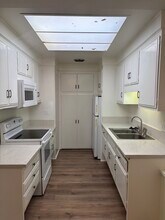 Building Photo - 2280 Via Mariposa W