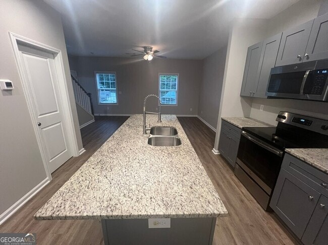 Building Photo - 1571 Bostwick Rd