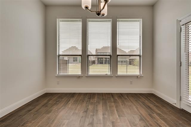 Building Photo - 617 Montrose Dr