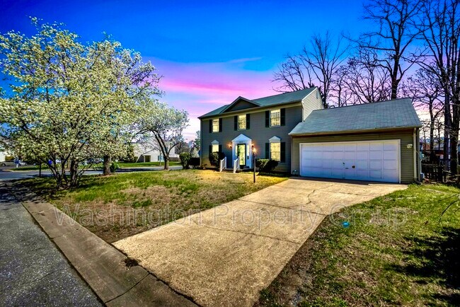 Building Photo - 5602 Grouper Ct