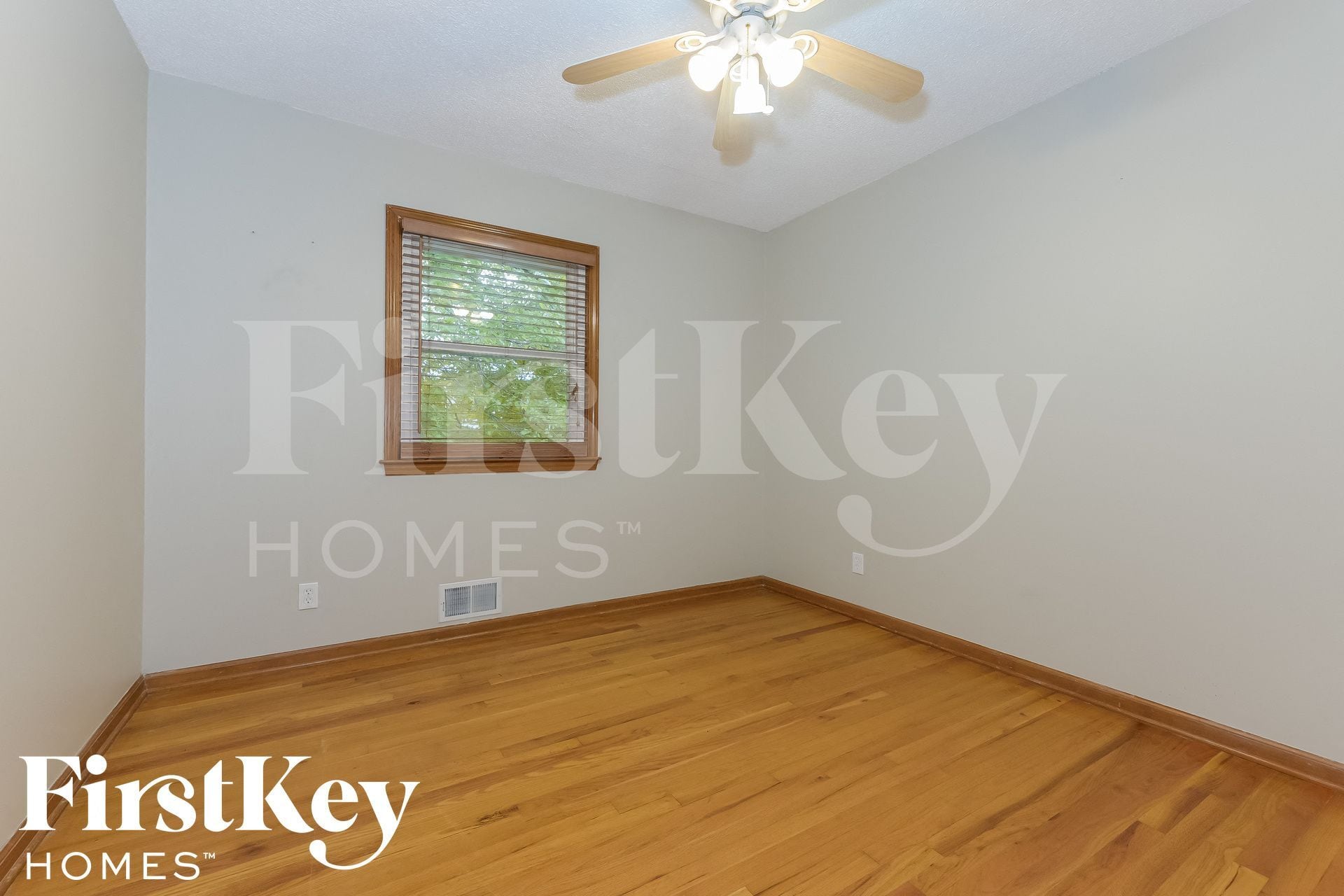 Building Photo - 6800 N Walrond Ave