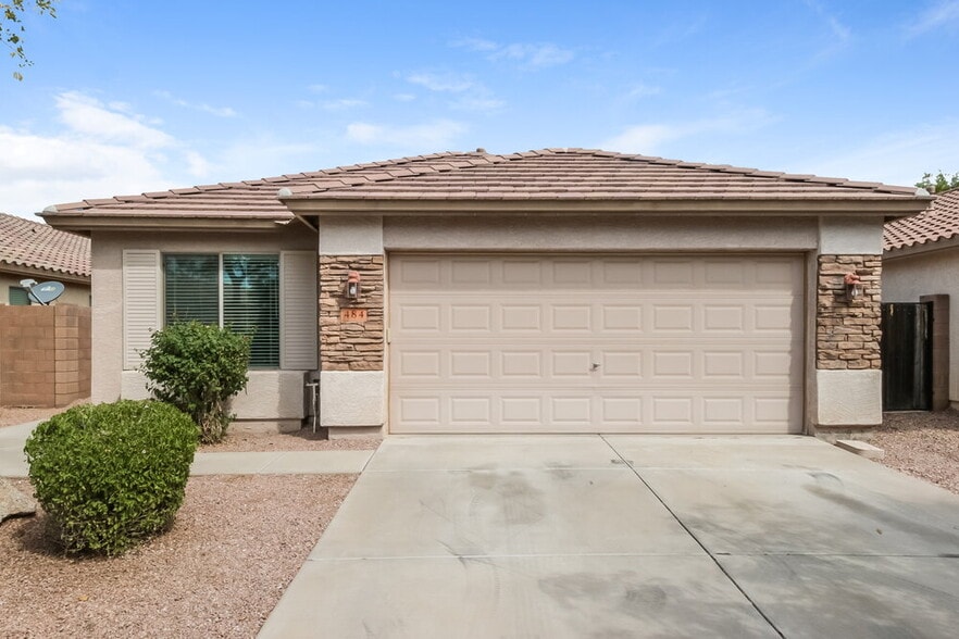 Primary Photo - 484 W Gascon Rd