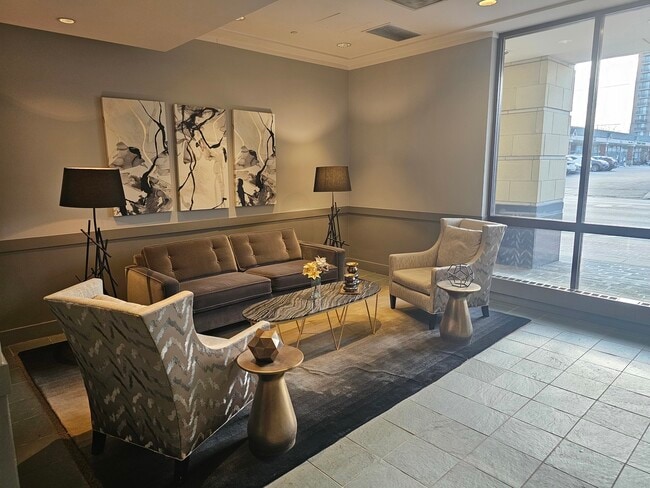 Building Photo - 77 S Evergreen Ave