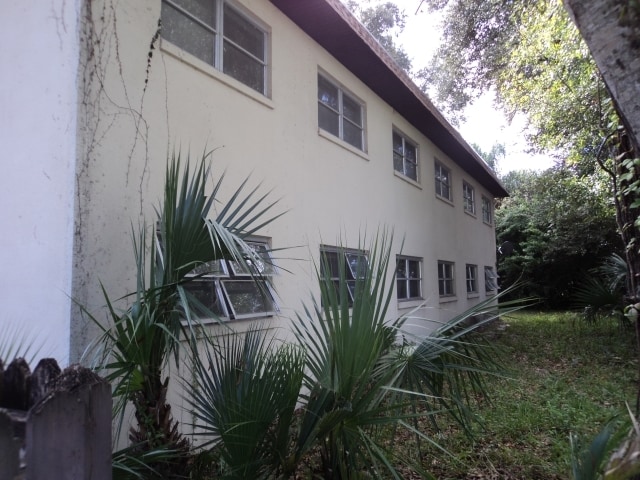 Building Photo - 2421 Granada Ave