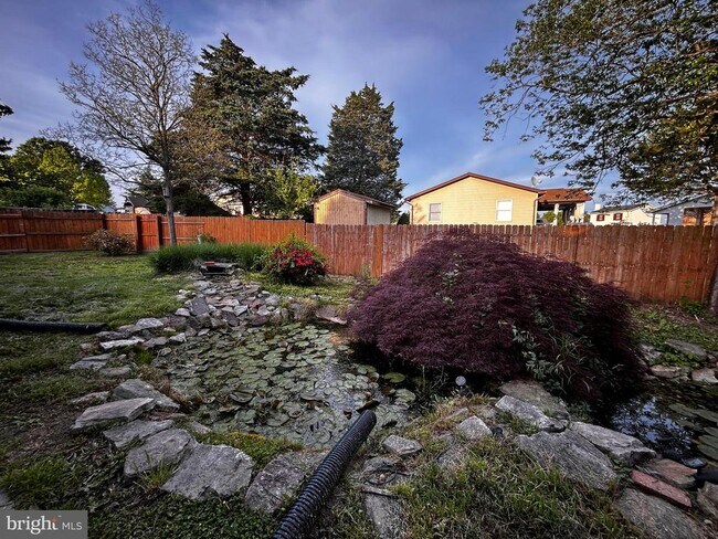 Building Photo - 123 Meadowbrooke Pl