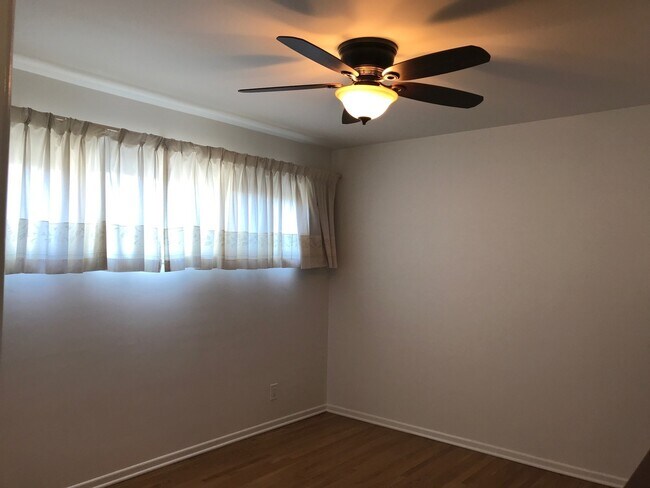 Building Photo - Prime Palms/Mar Vista are - 2+1