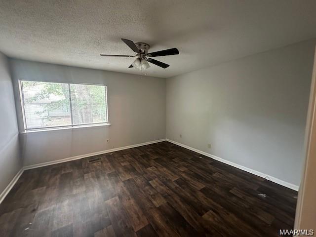 Building Photo - 30 Rosewood Ct