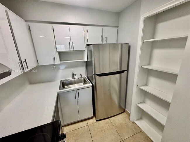 Building Photo - 8701 SW 141st St