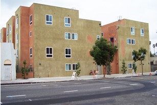 Building Photo - Mirage Town Homes II