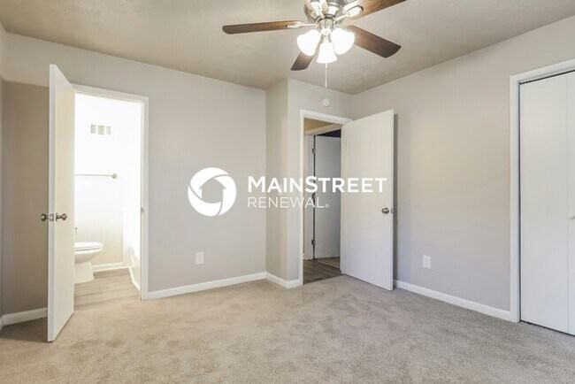 Building Photo - 5 Bedroom Pet-Friendly Home in JONESBORO, ...