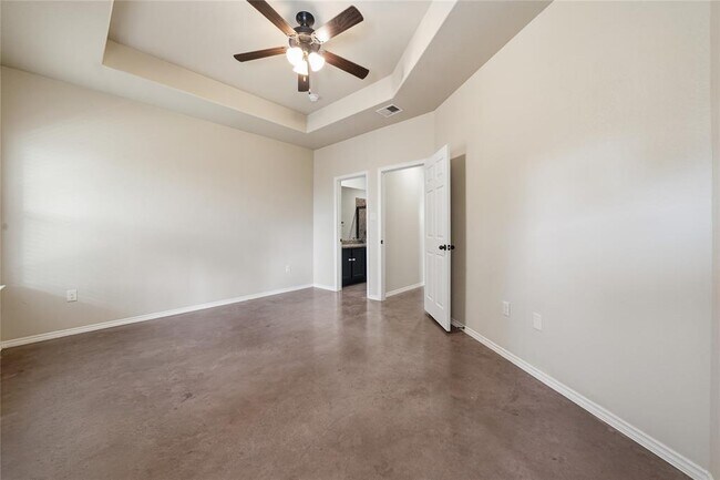 Building Photo - 533 Jack Rabbit Ln