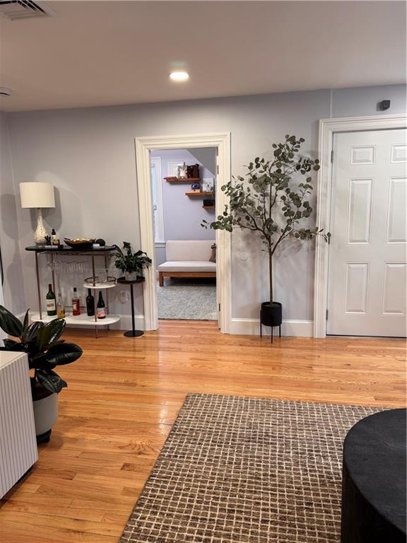 Building Photo - 93 Chapin Ave