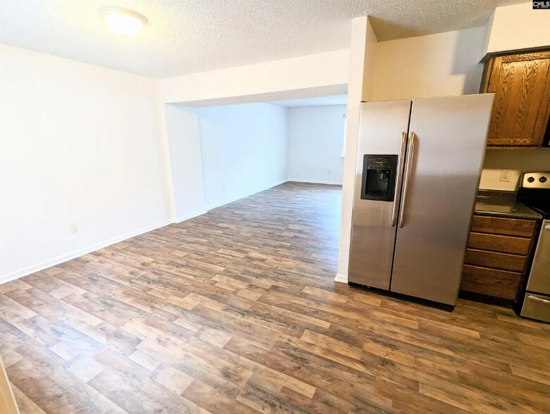 Building Photo - 4708 Palm Tree Ln