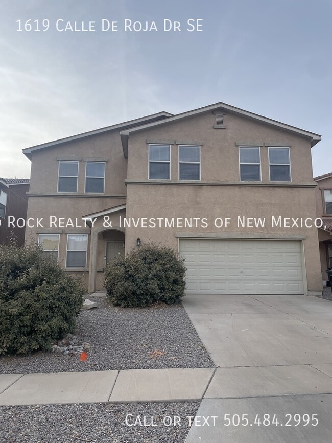 Primary Photo - Spacious 4 BR plus loft in Cabezon!