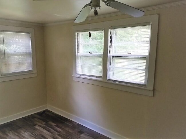 Building Photo - 2500 Kildare St NW