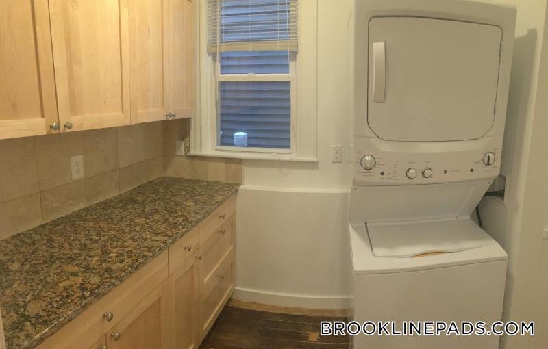 Building Photo - 79 Brook St