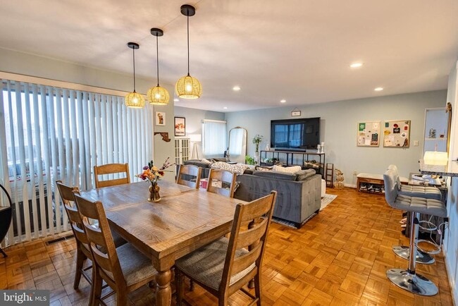 Building Photo - 3202 Old Post Dr