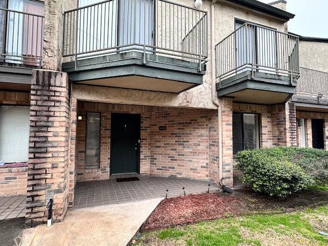 Building Photo - 3808 Landmark Dr