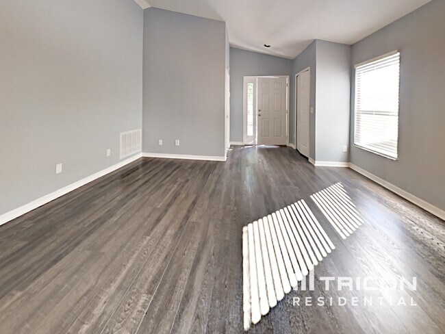 Building Photo - 7520 Oxford Garden Cir