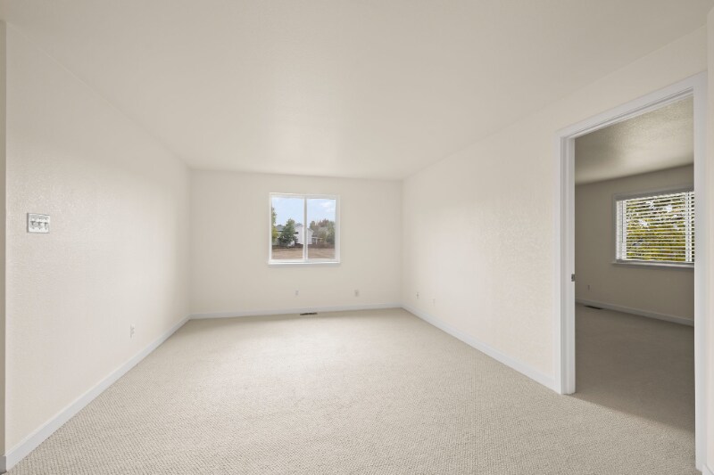 Building Photo - 4880 Eagle Blvd