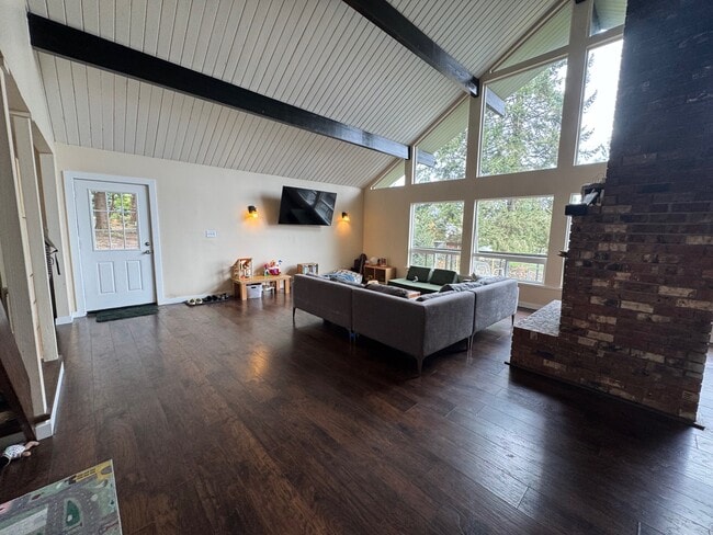 Building Photo - 10215 SW 116th St