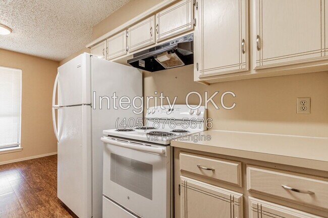 Building Photo - 618 Welston Cir