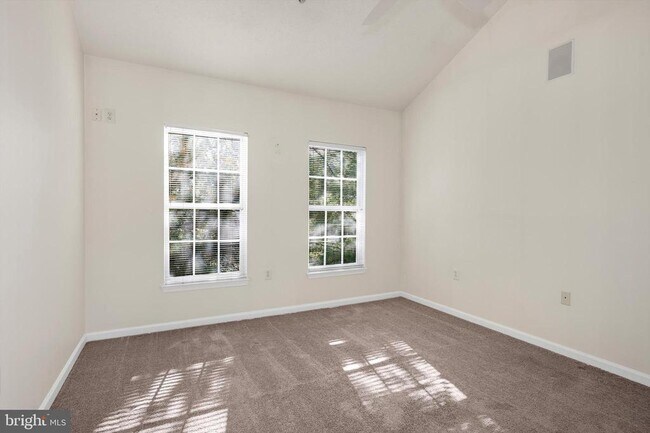 Building Photo - 2495 Amber Orchard Ct