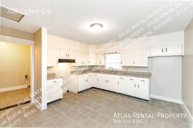 Building Photo - 308 Cedar Cir