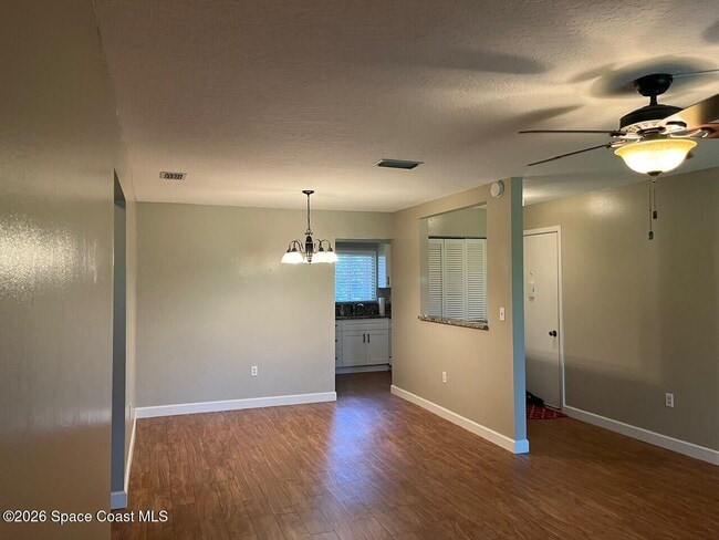 Building Photo - 2504 Bogey Ln