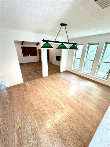 Building Photo - 704 Matthews Ct