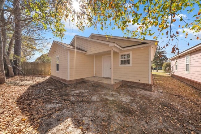 Building Photo - 5086 Greyfield Pl N