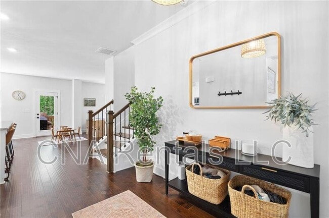 Building Photo - 178 Crestbrook Wy