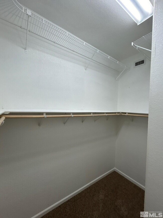 Building Photo - 3746 Deutz Dr
