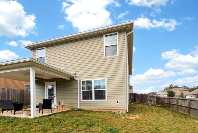 Building Photo - 507 Eisenhower Dr