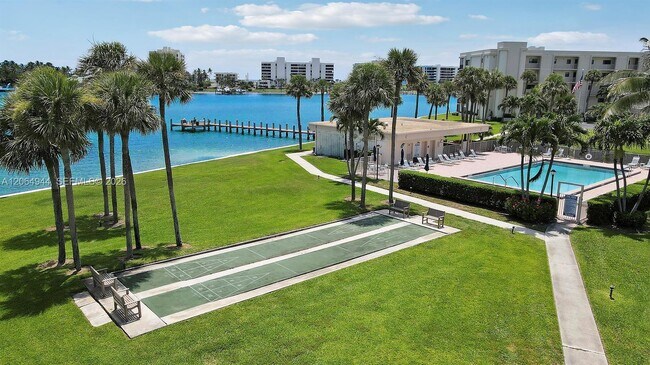 Building Photo - 100 Intracoastal Pl
