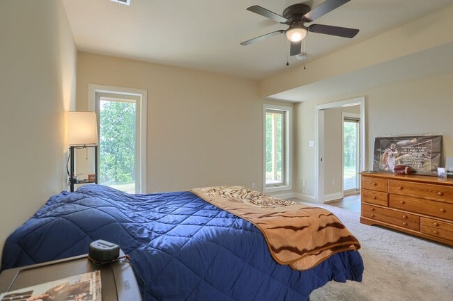 Building Photo - 11409 Weatherstone Dr