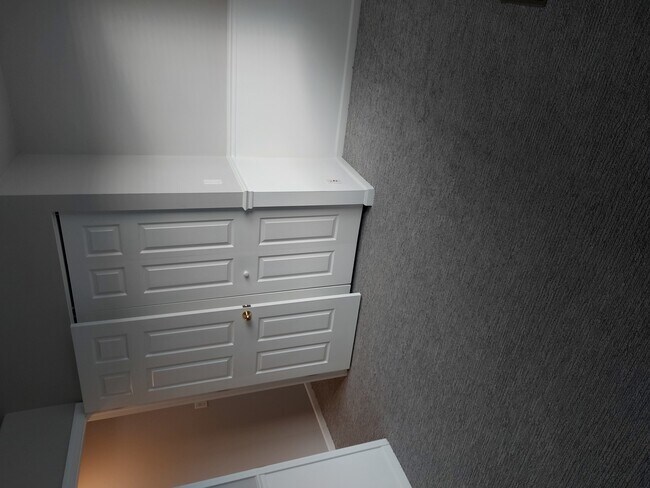 Building Photo - 5728 Breezeland Rd