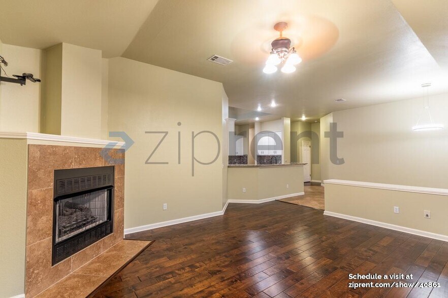 Building Photo - 14830 Bescott Dr