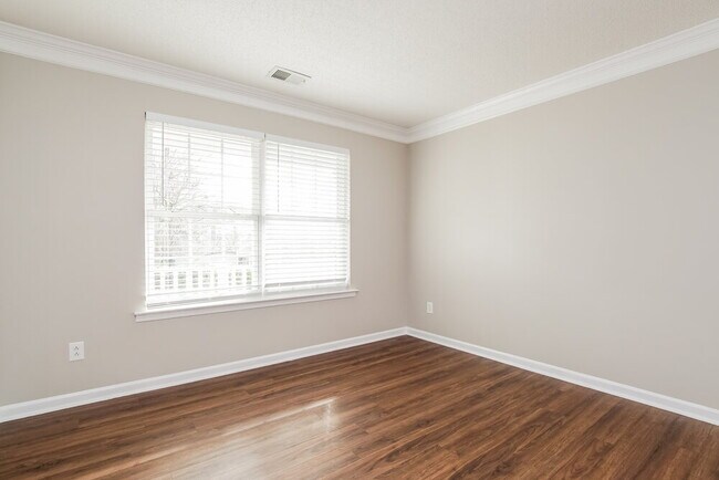Building Photo - 3312 Marshlane Way