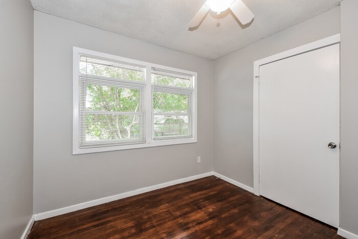 Building Photo - 1736 Morninglo Ln