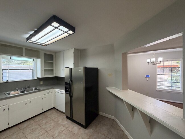 Building Photo - TWO BEDROOM ONE BATH ON LARGE LOT!