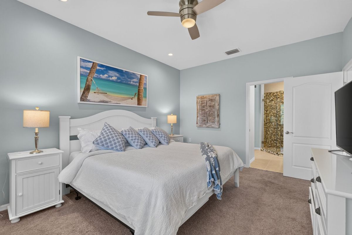 Building Photo - 1285 Sweetwater Cove