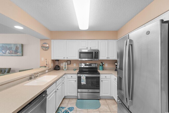 Building Photo - 1003 S Ocean Blvd