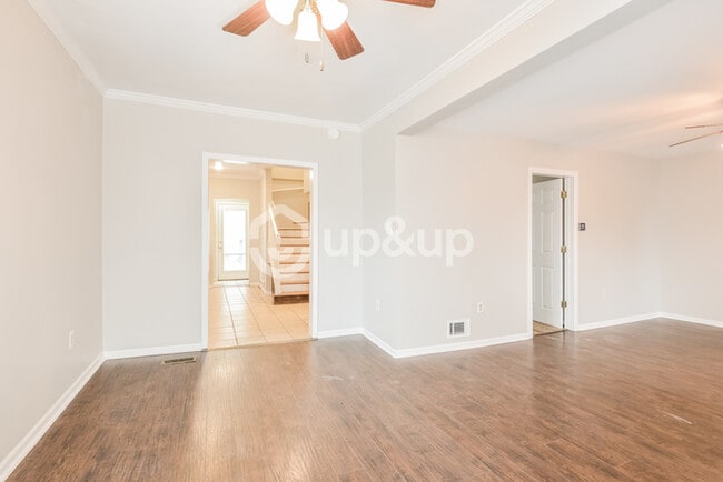 Building Photo - Fantastic 2bd/2.5ba home! Let yourself in!