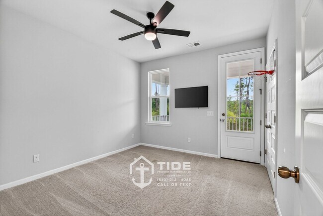 Building Photo - Private Retreat with Modern Upgrades