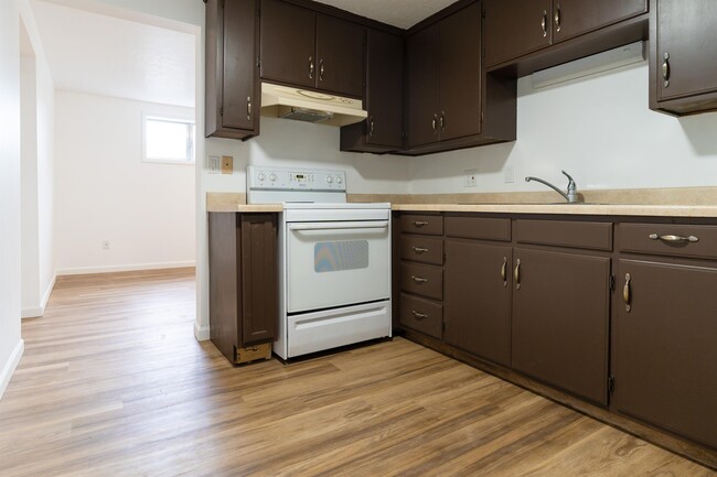 Building Photo - 241 W 500 S