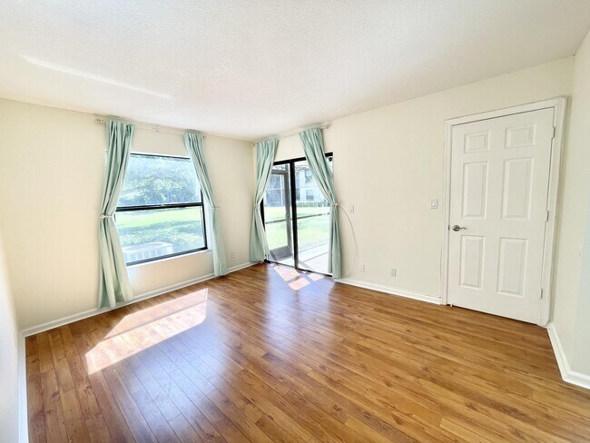 Building Photo - 3130 Millwood Terrace