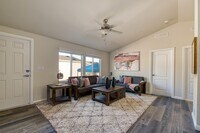 Building Photo - Remodeled 3 Bed/2 Bath National City