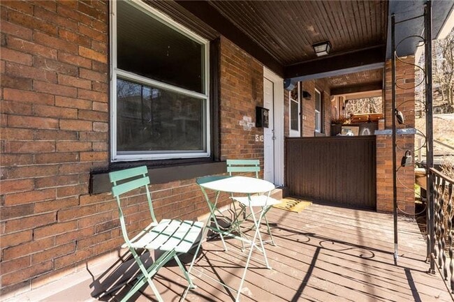 Building Photo - 6517 Dean St